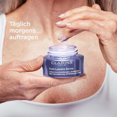 Clarins Nutri Lumiere Revive Revitalizing Day Cream Günlük Nemlendirici 50 ml - 3