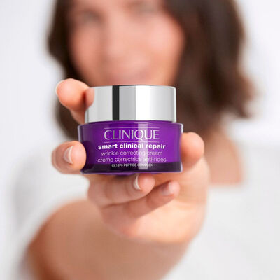 Clinique Smart Clinical Repair Kırışıklık Görünümü Karşıtı Krem 50 ml - 2