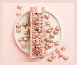 Elizabeth Arden Retinol Night Serum Ceramide Capsules Kırışıklık Karşıtı Gece Serumu- 60 Kapsül - Thumbnail