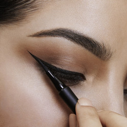 Maybelline New York Hyper Precise All Day Eyeliner - 701 Matte Onyx - Thumbnail