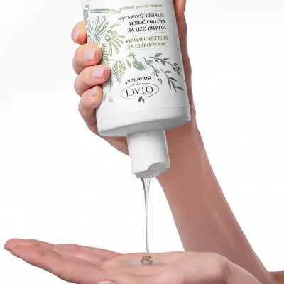 Otacı Botanics + Canlandırıcı & Besleyici Bakım - 10 Bitki Özü ve Biotin İçeren Bitkisel Şampuan 375 ml - 2